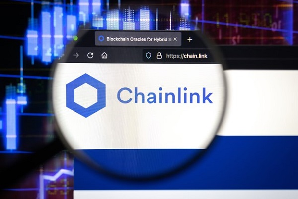 Chainlink jumps on partnership with ANZ as AI altcoin aims to outpace Polkadot